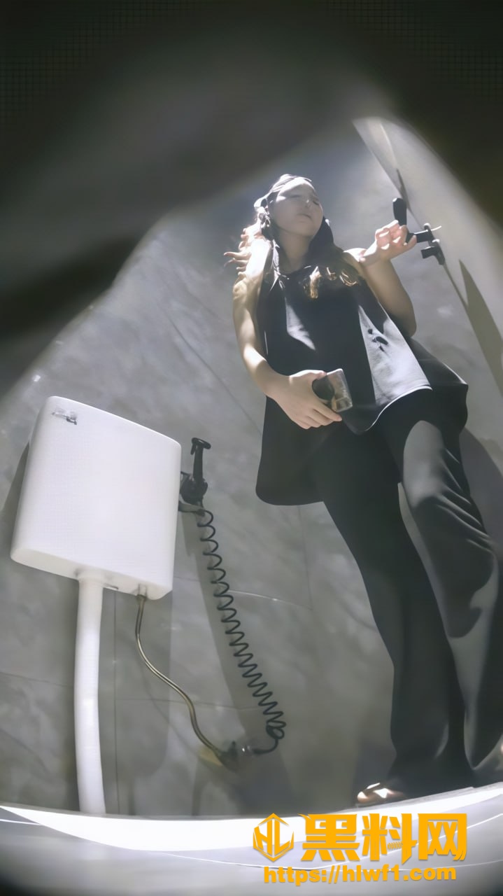 酒吧女厕脸穴同框