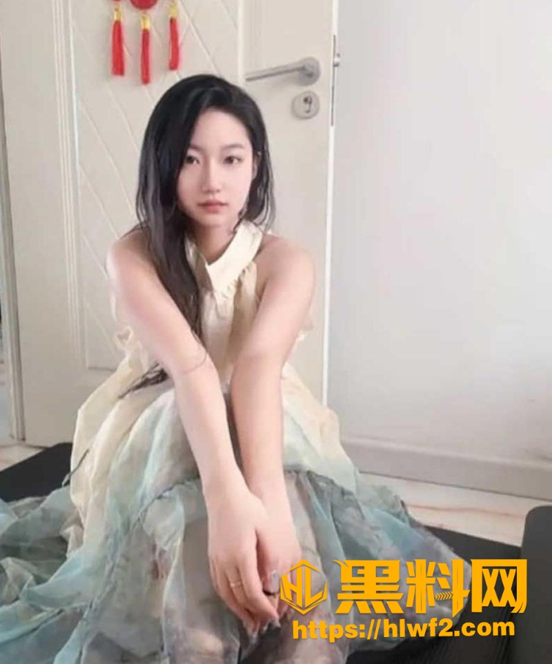 纯欲女大足交诱惑1