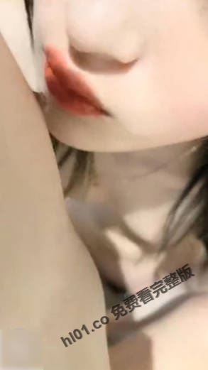 293X521