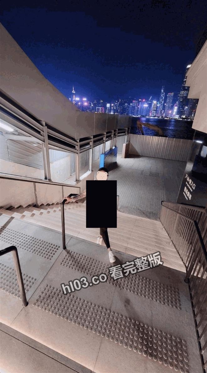 660X1189