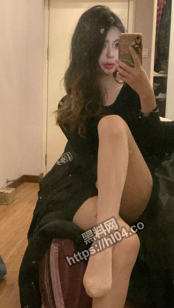 608X1072