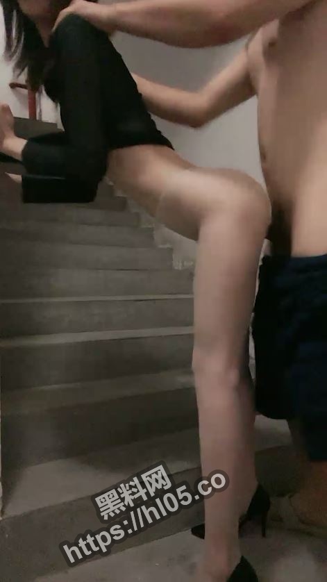 471X838