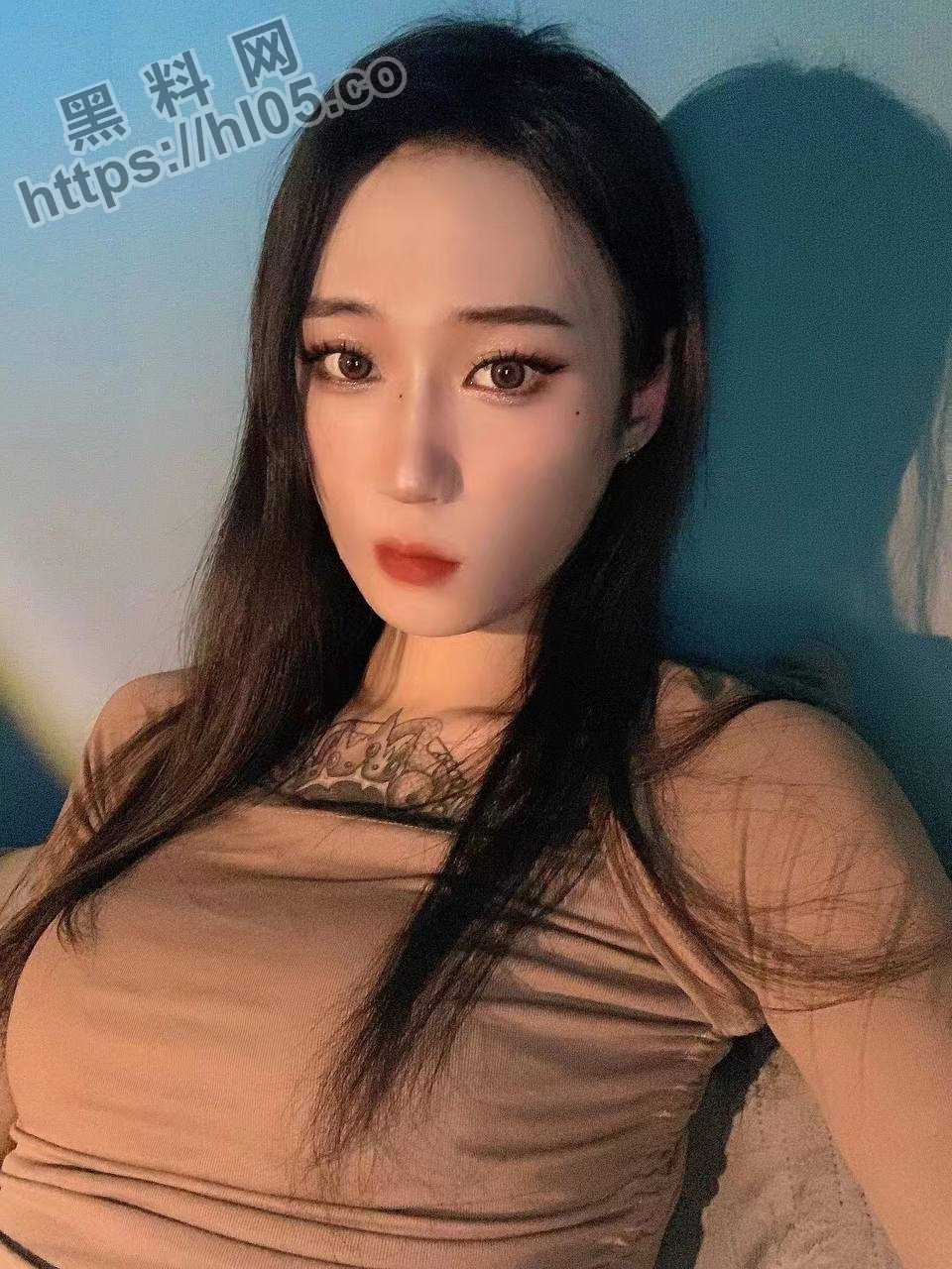 960X1280