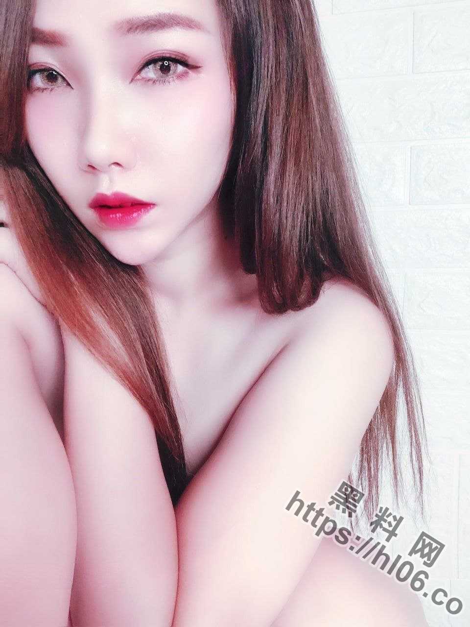 960X1280