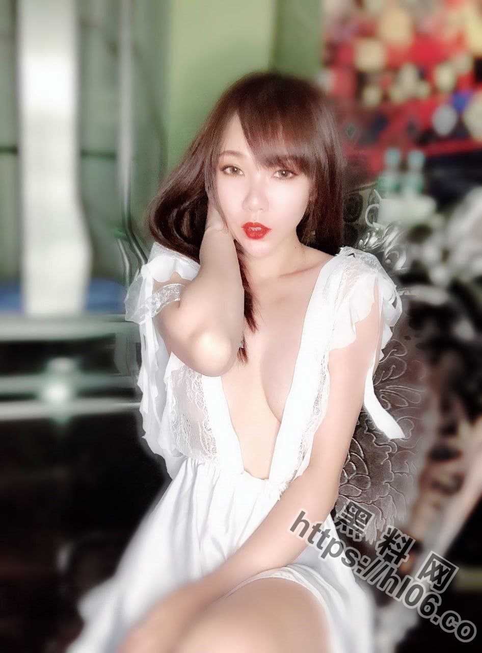 946X1280
