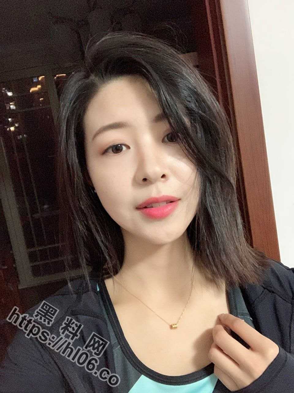 960X1280