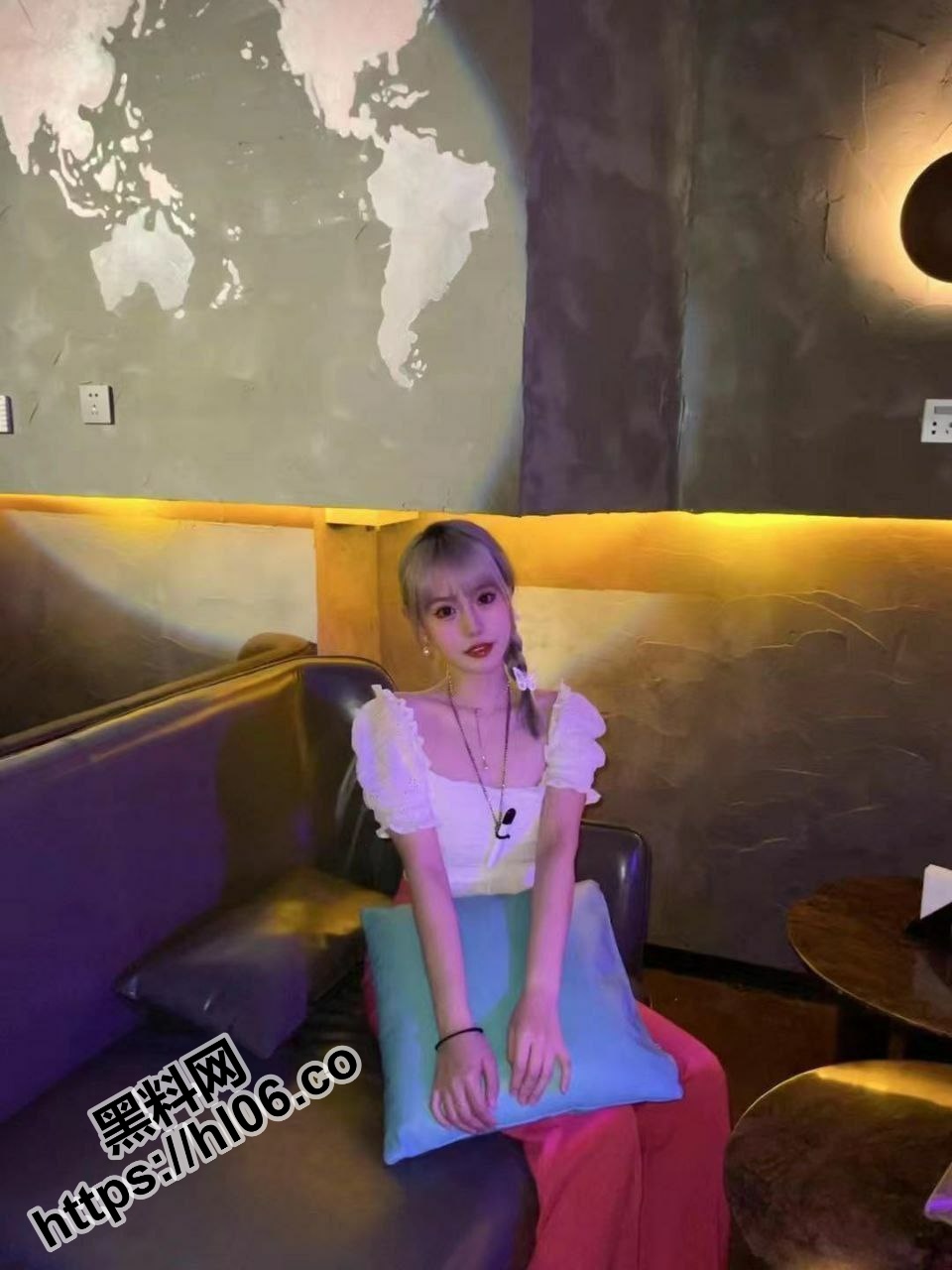 960X1280
