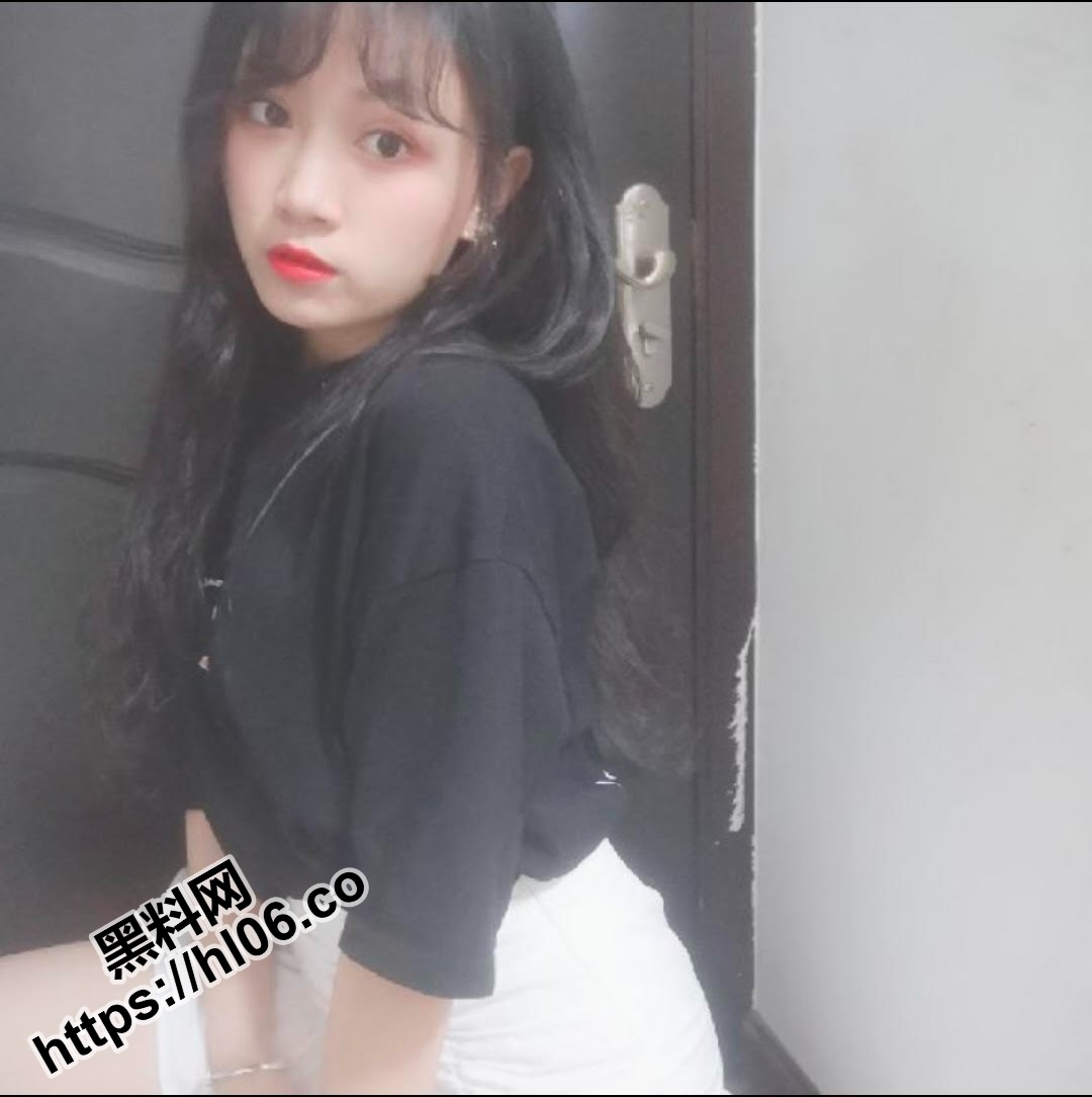 1080X1084