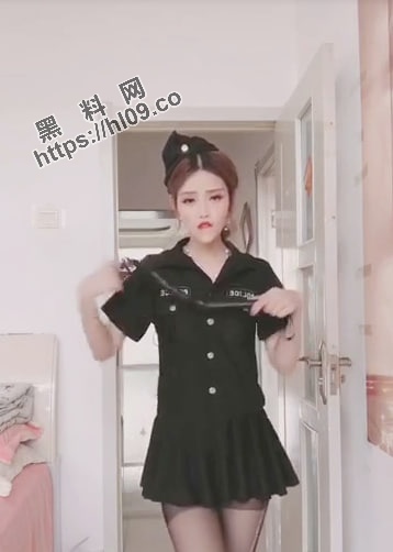 358X502