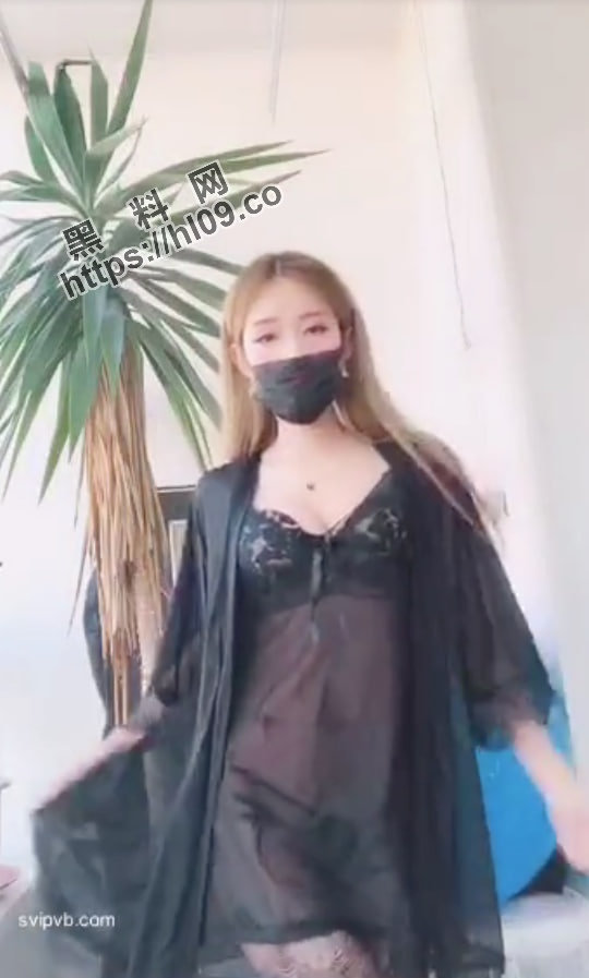 540X897