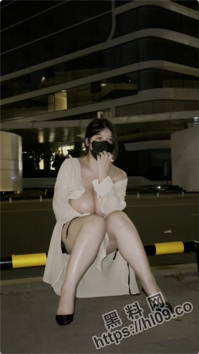405X720