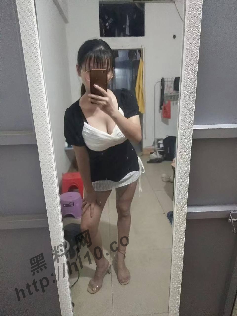 960X1280