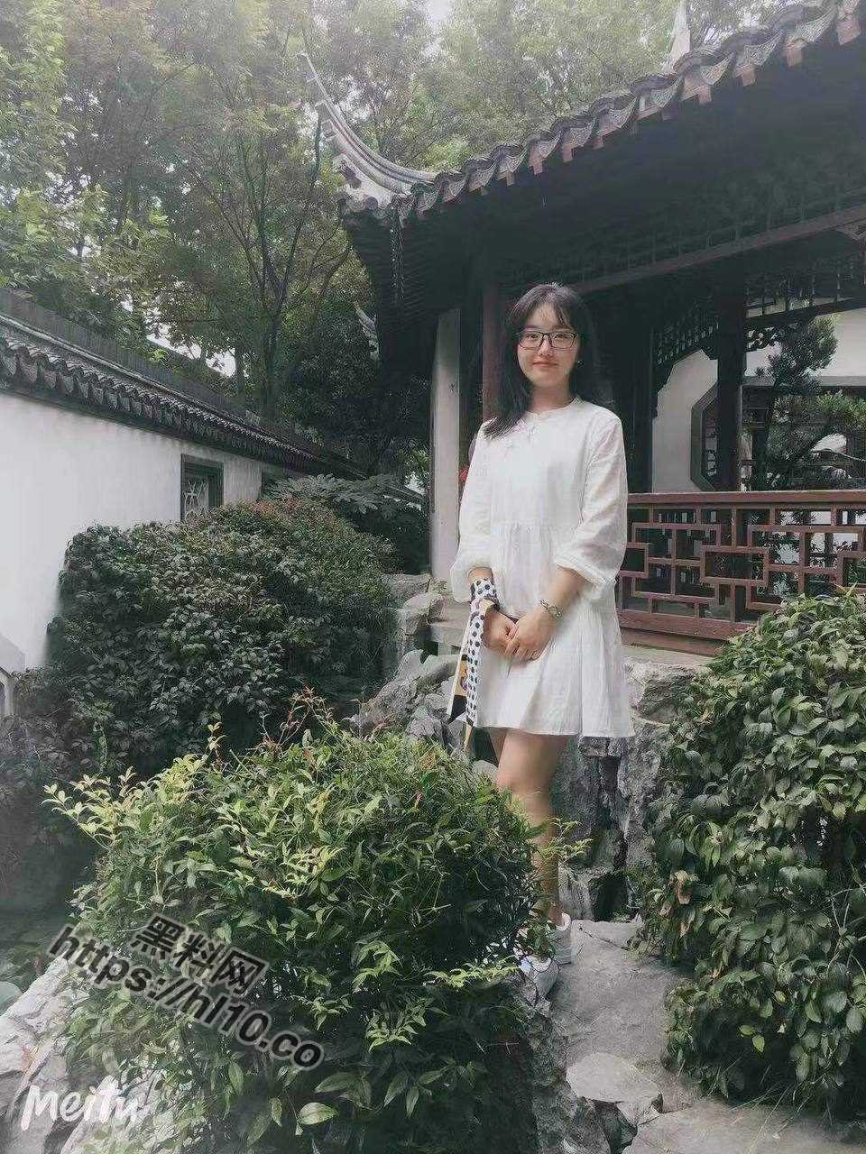 960X1280