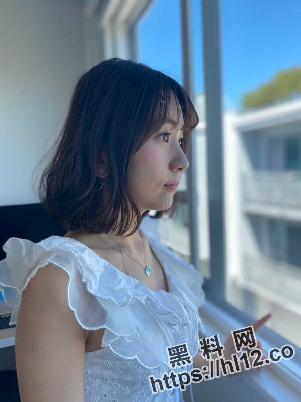 960X1280