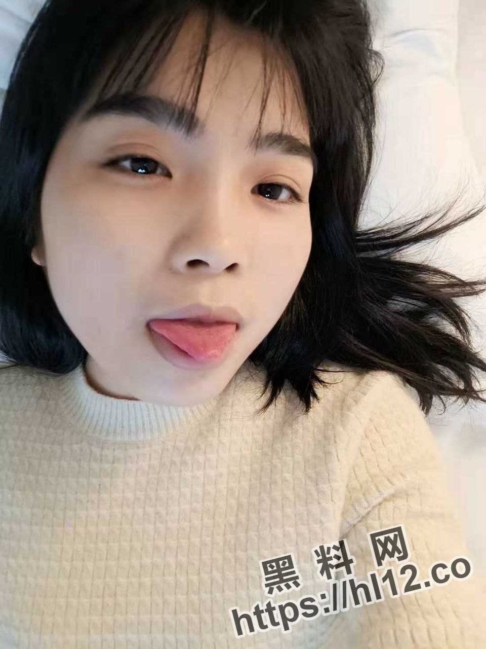 960X1280