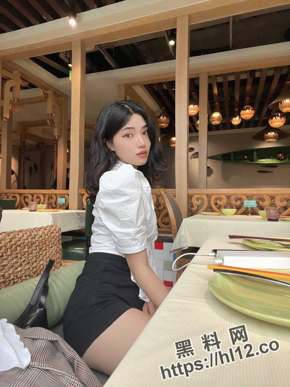 960X1280