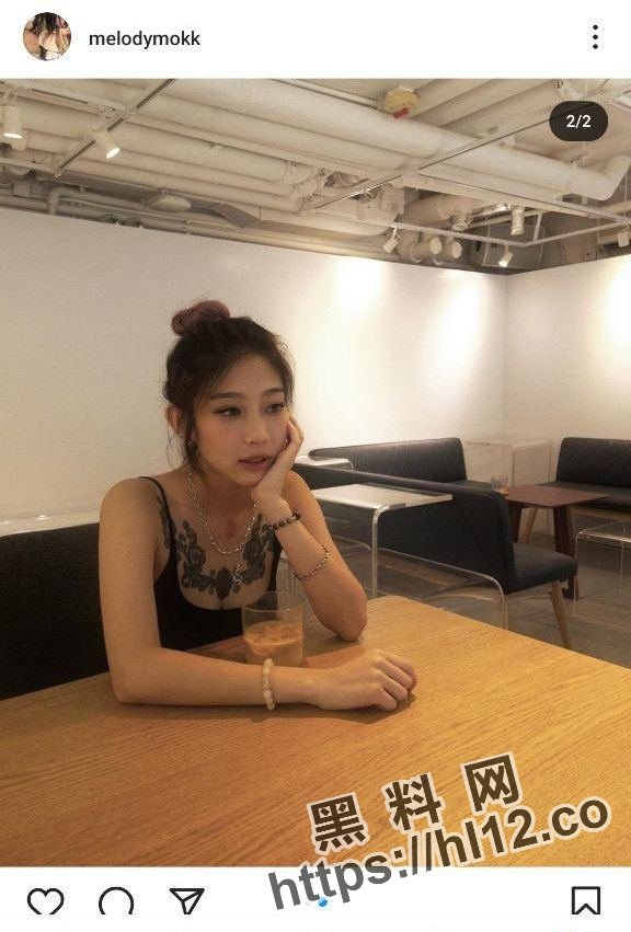 576X851