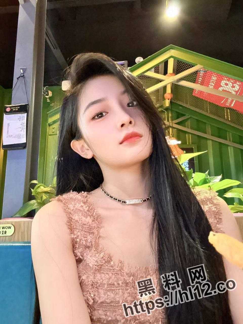 960X1280