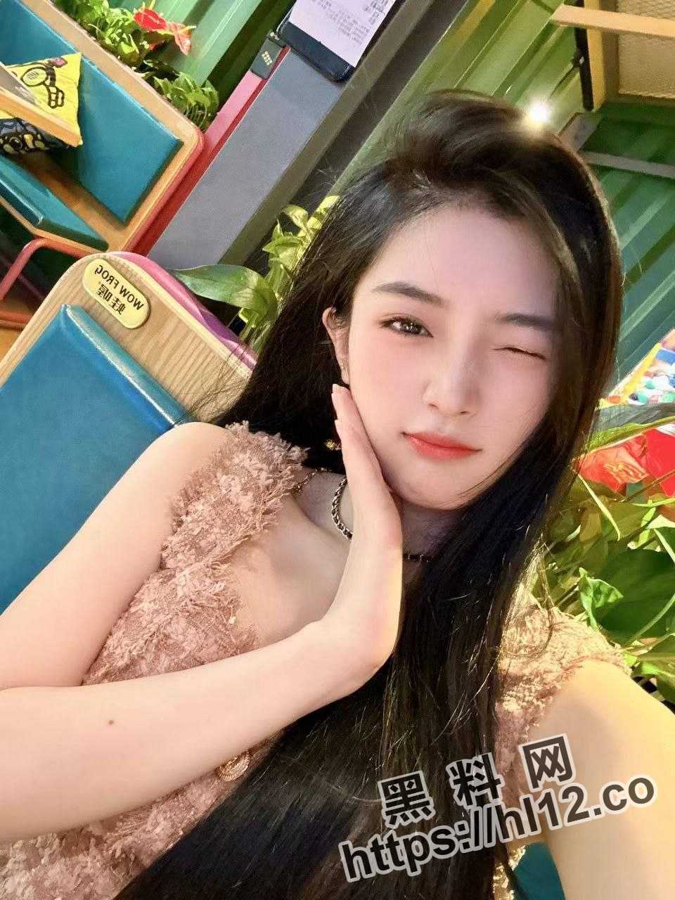960X1280