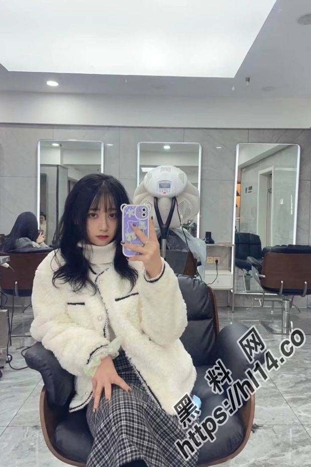 620X929