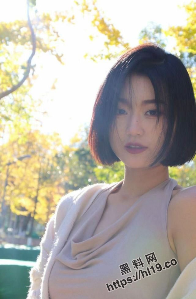 641X980