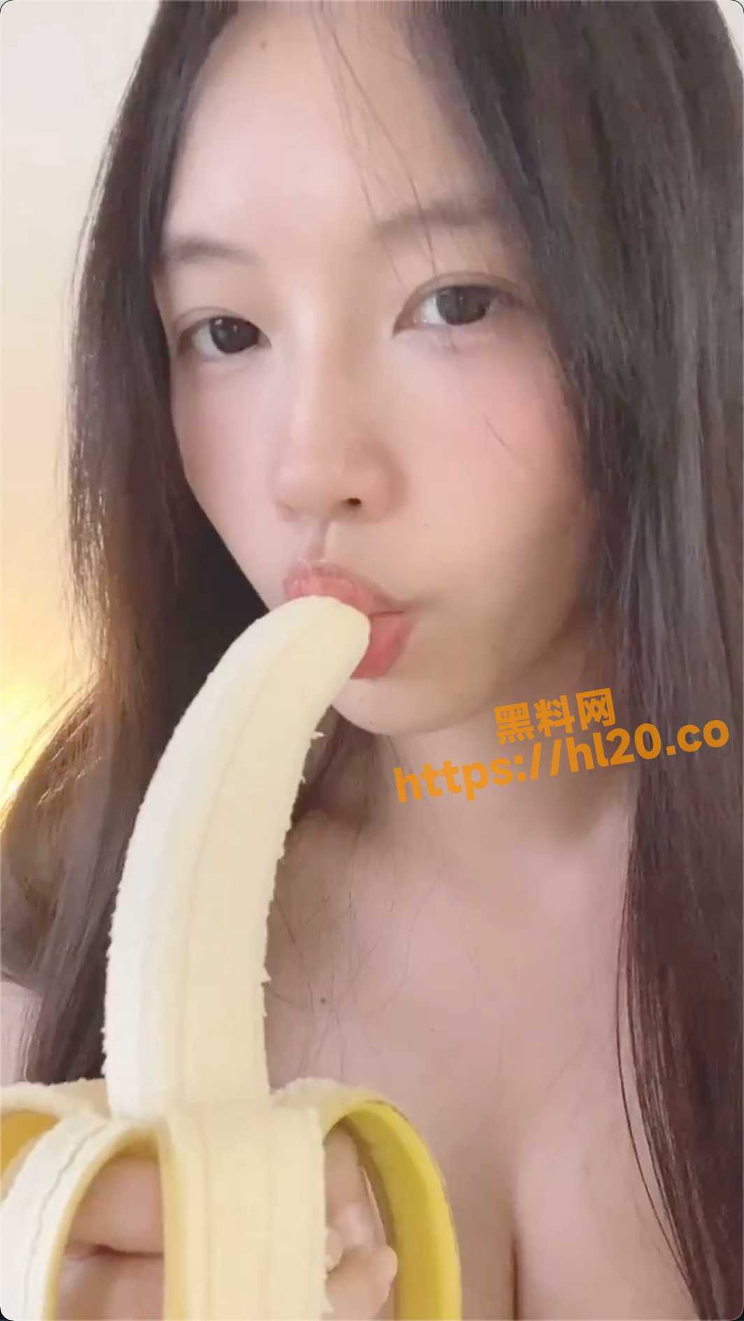 1064X1888
