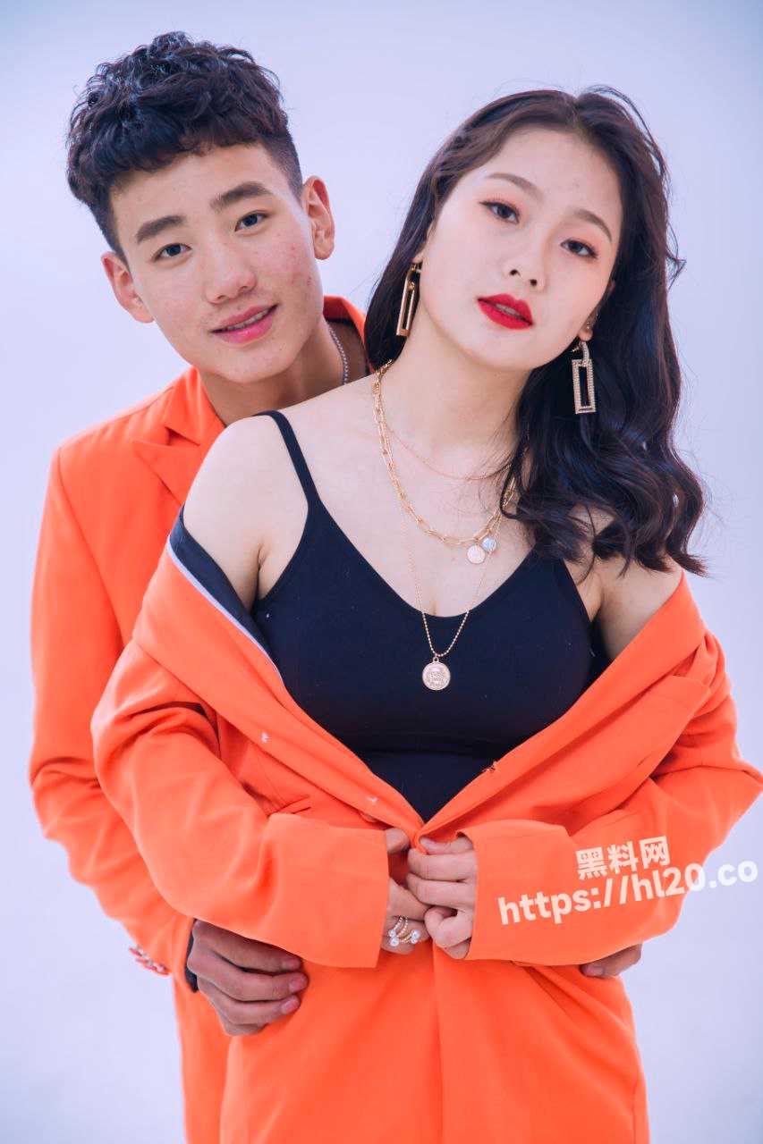 853X1280