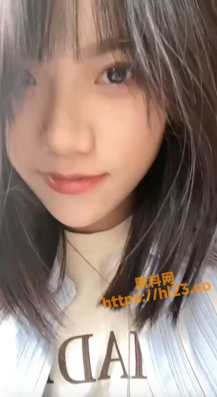 699X1280