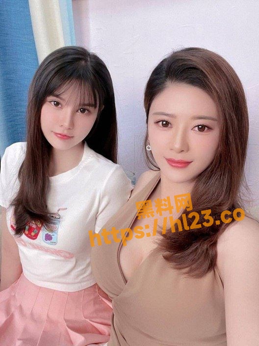 528X704