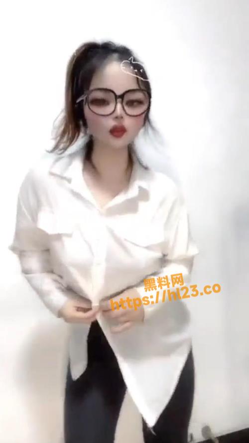 500X889
