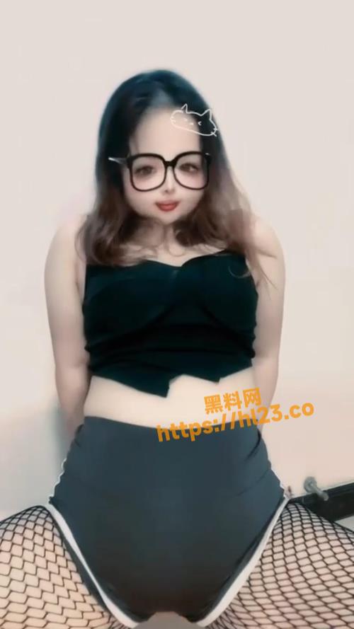500X889