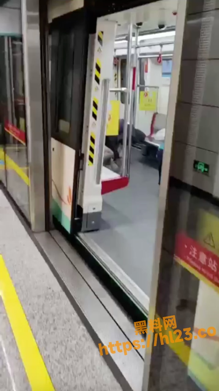 717X1280