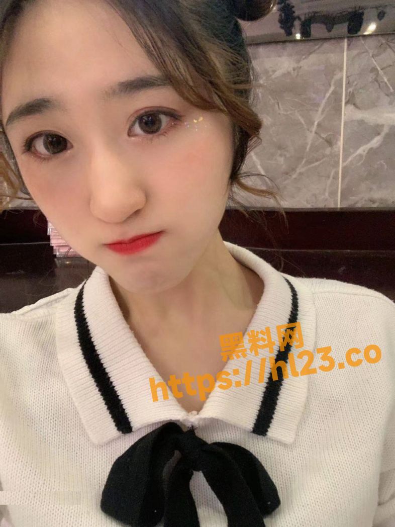 786X1048