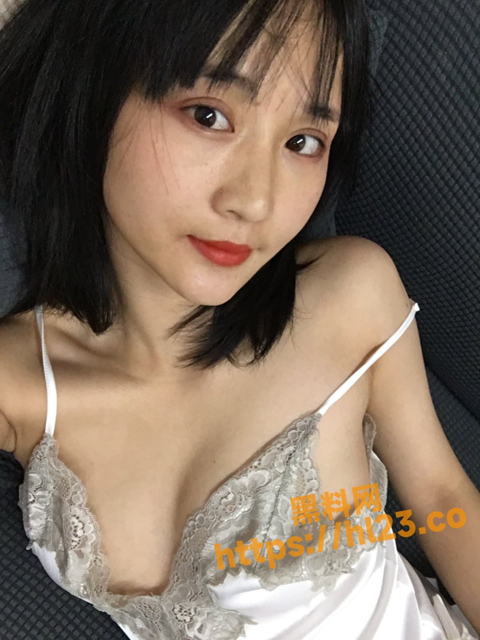 960X1280