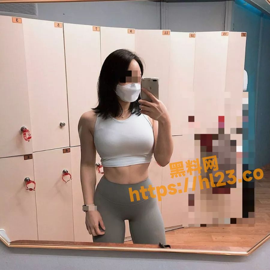 900X900
