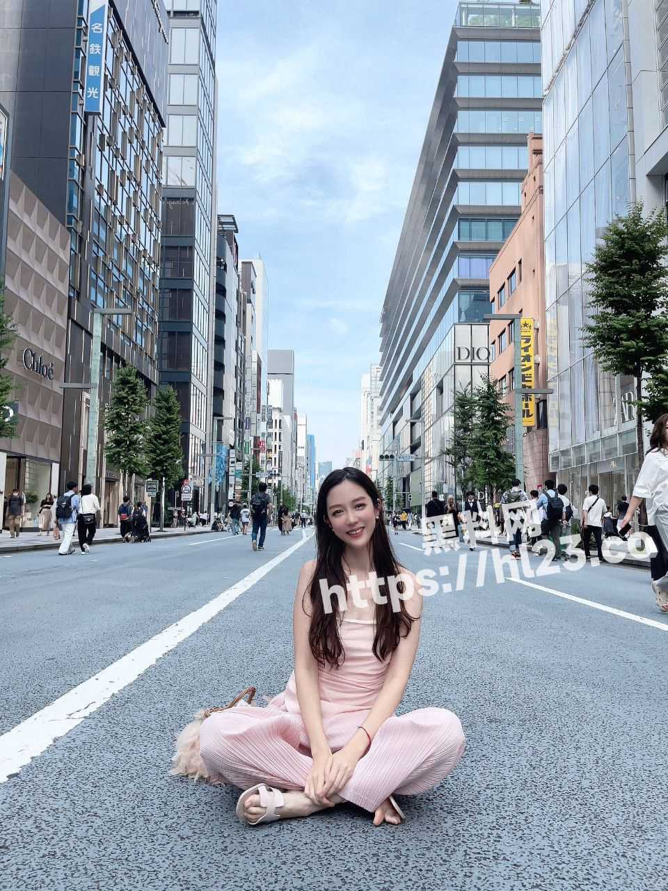 960X1280