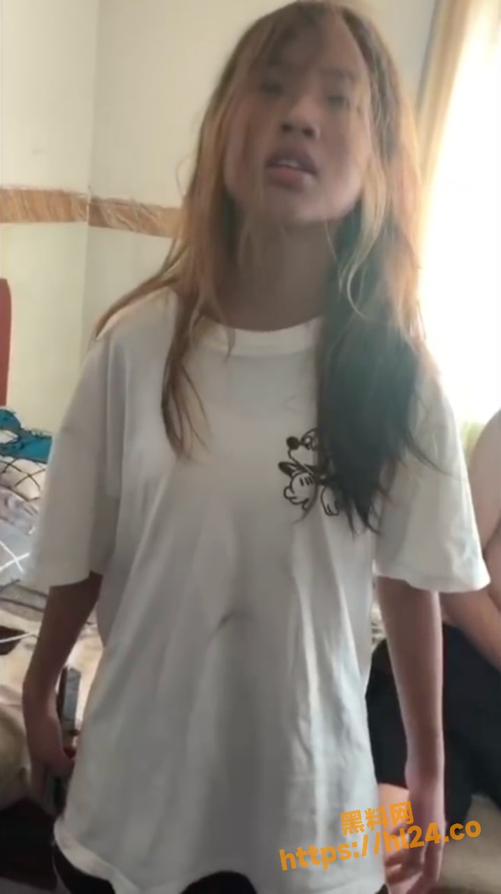 718X1280