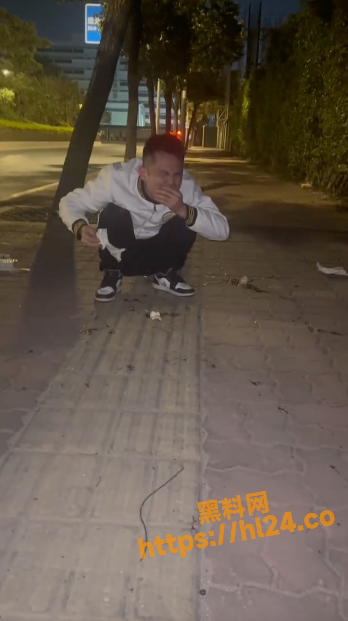718X1280