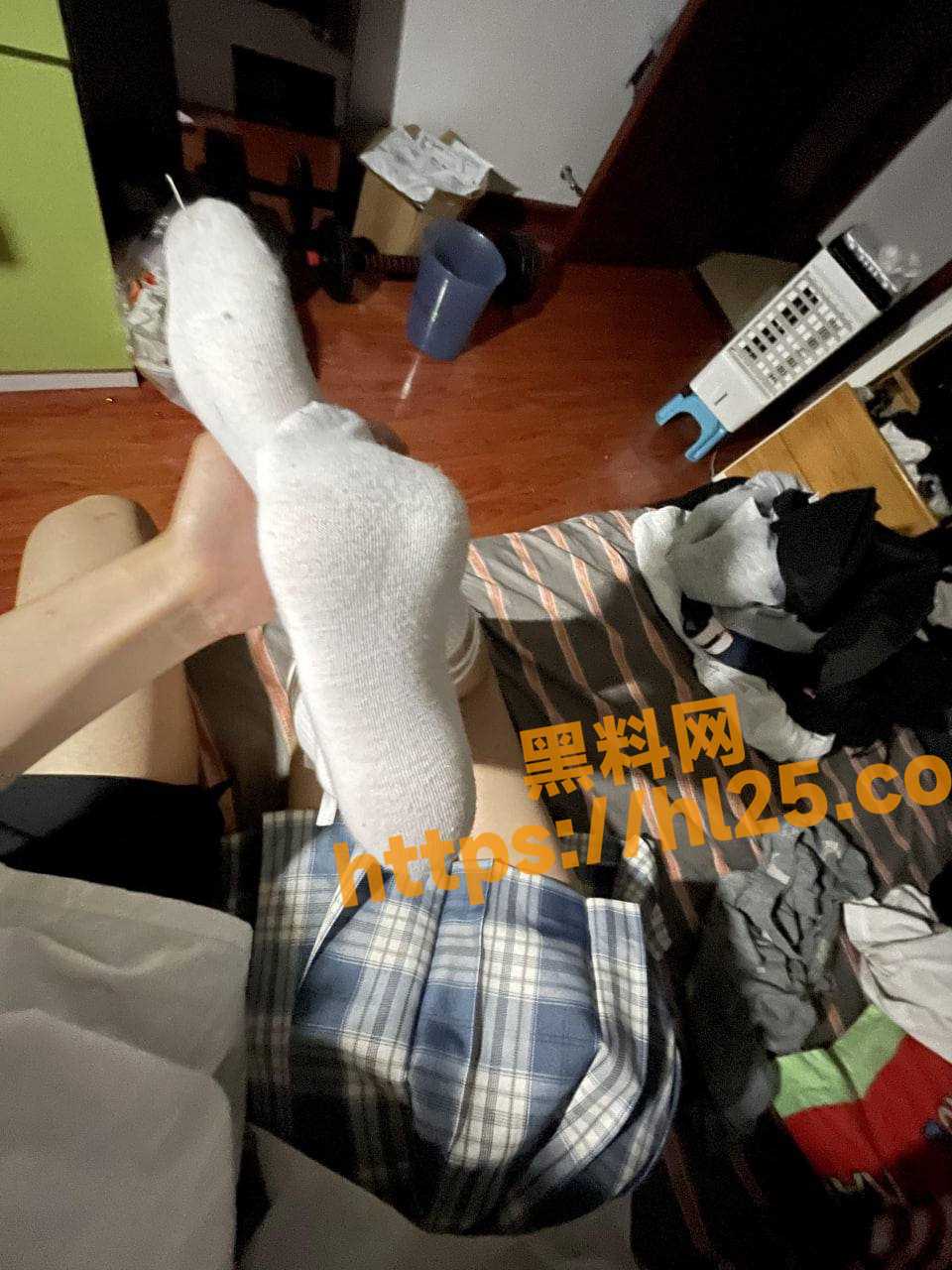 960X1280