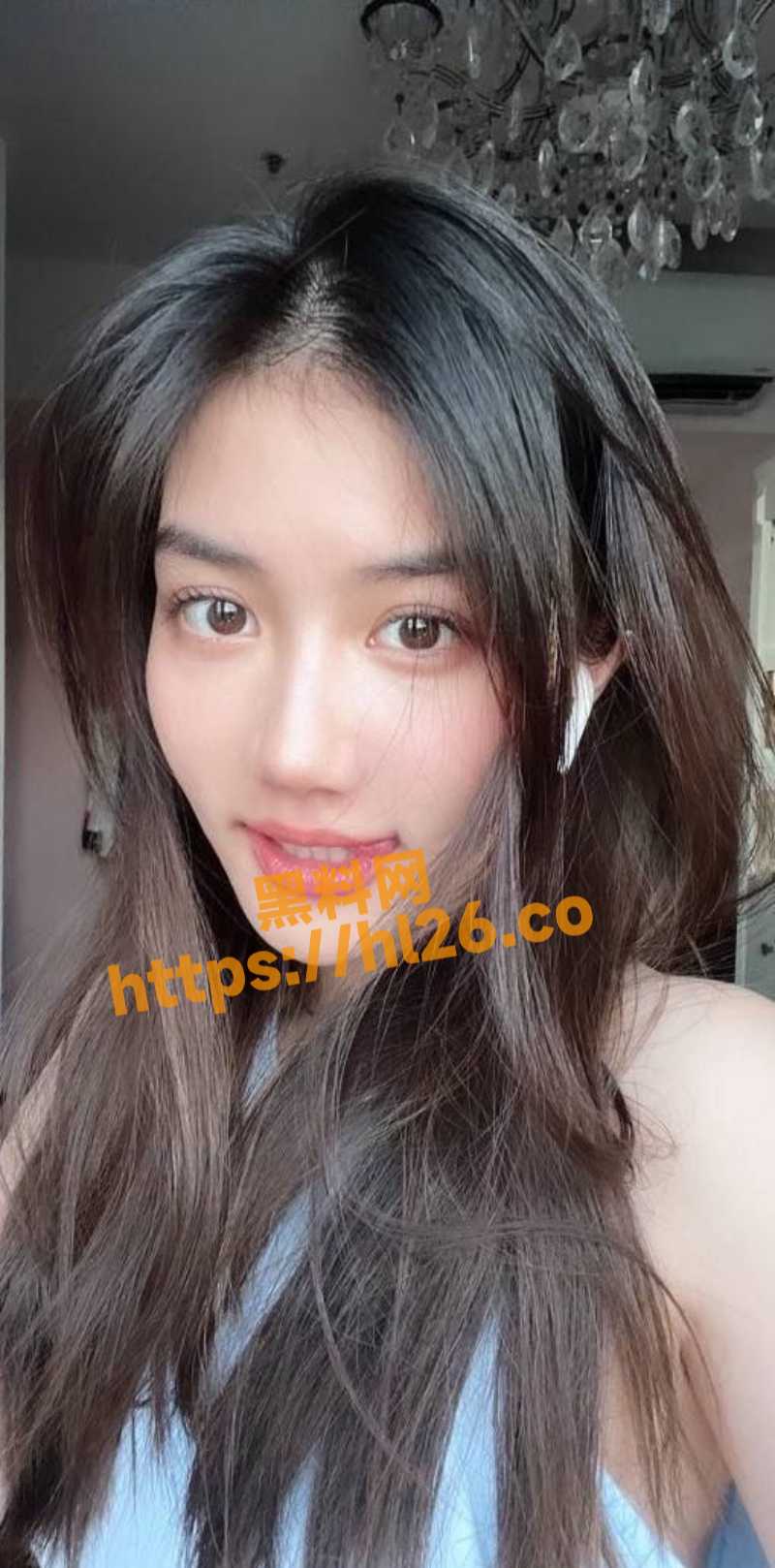 800X1618