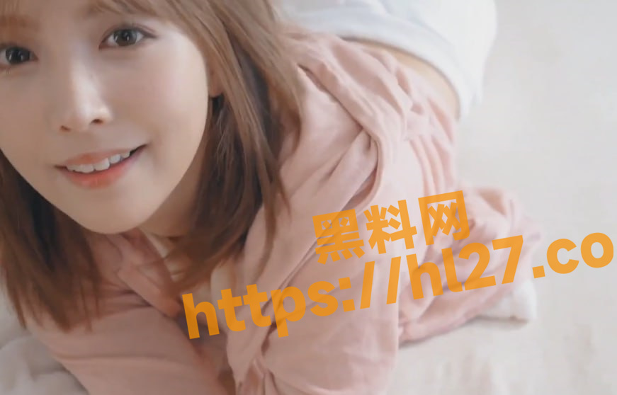 871X558