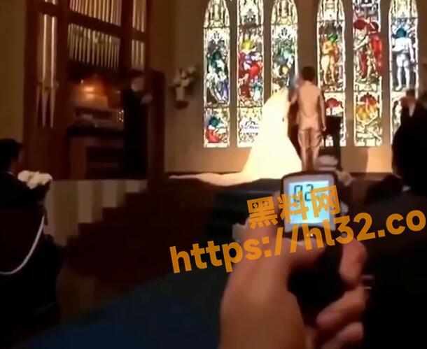 610X499