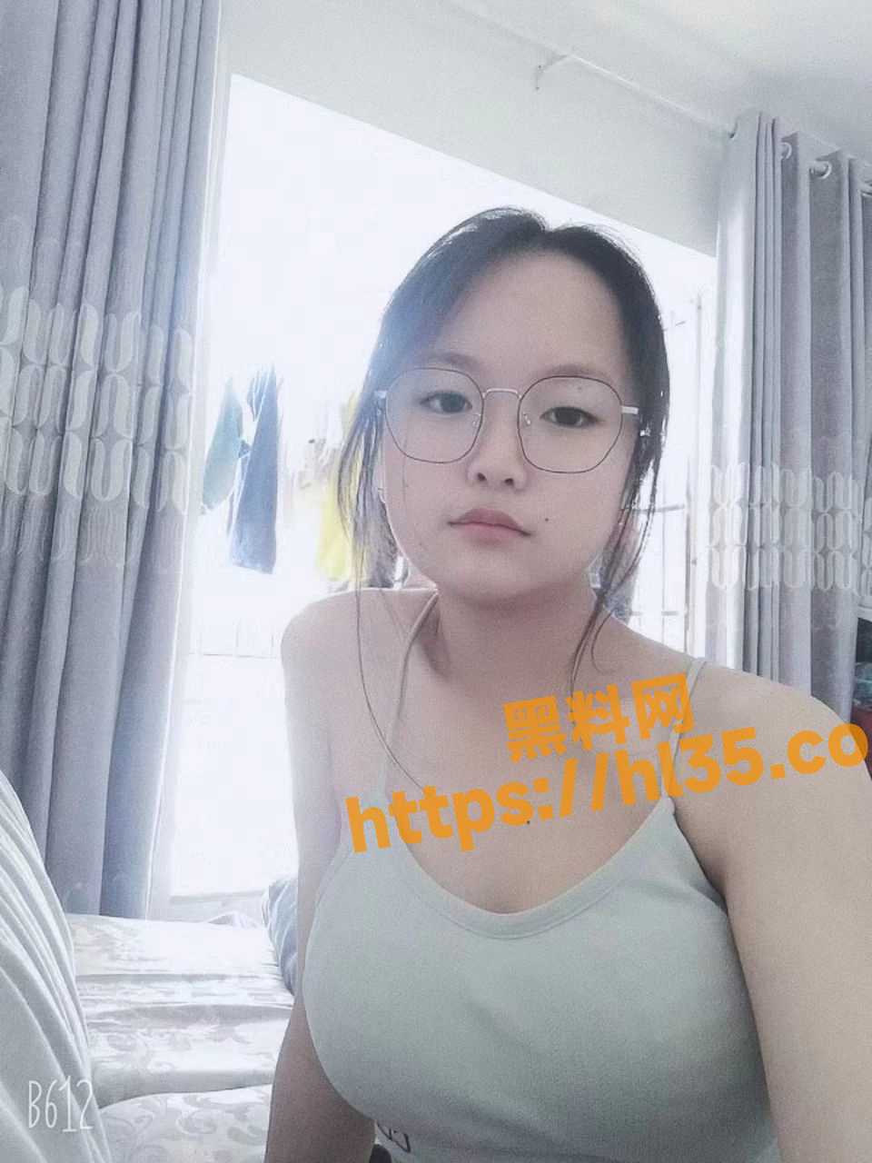 960X1280