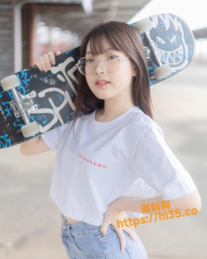 864X1080