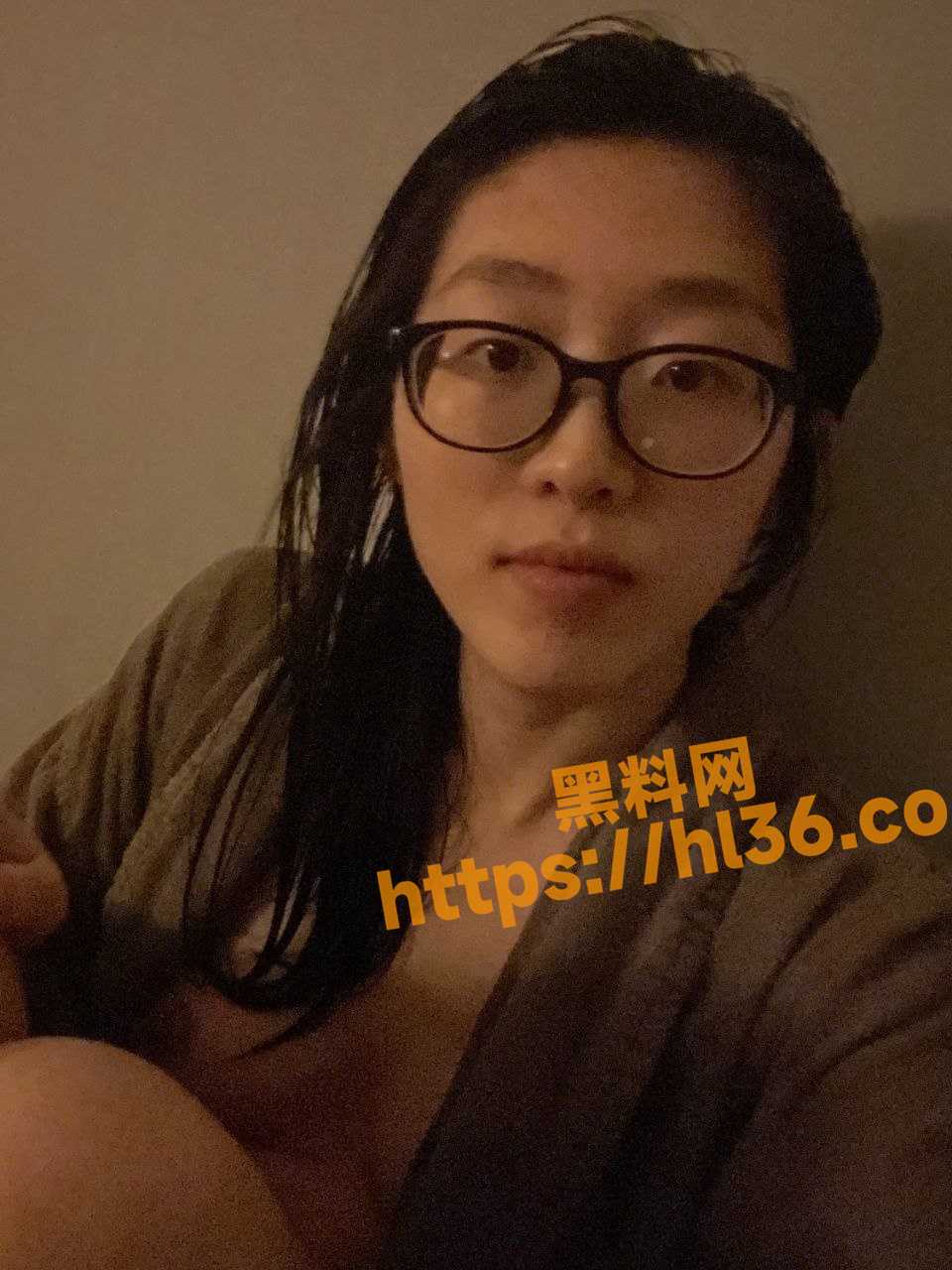 960X1280