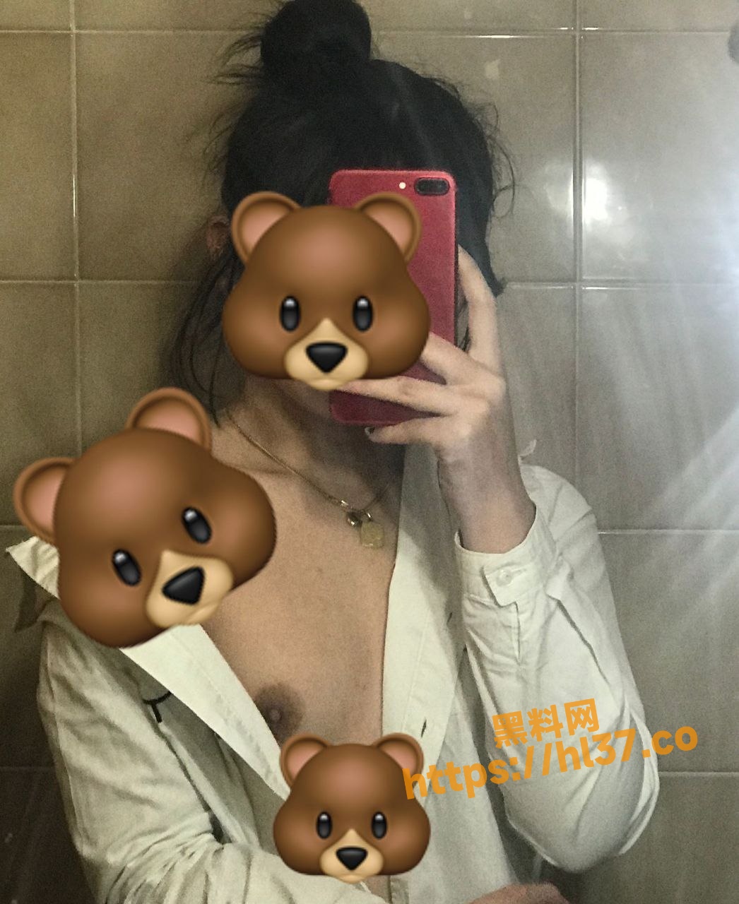 1046X1280