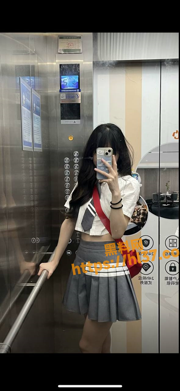 590X1280