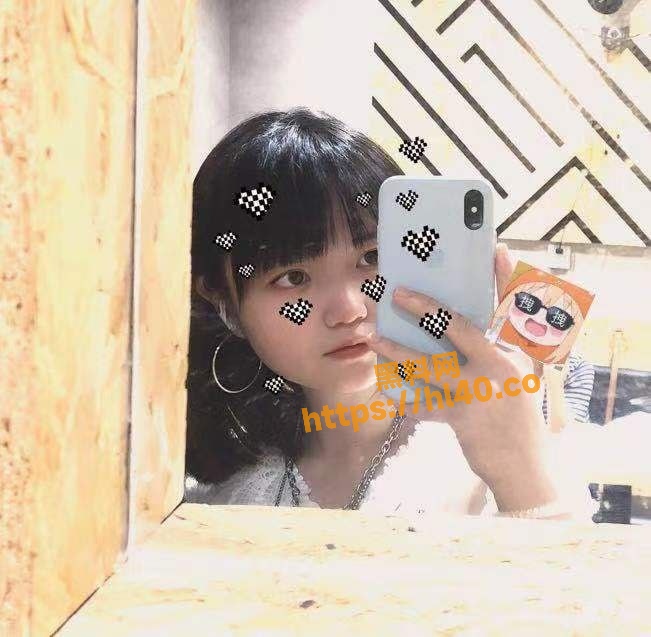 651X637
