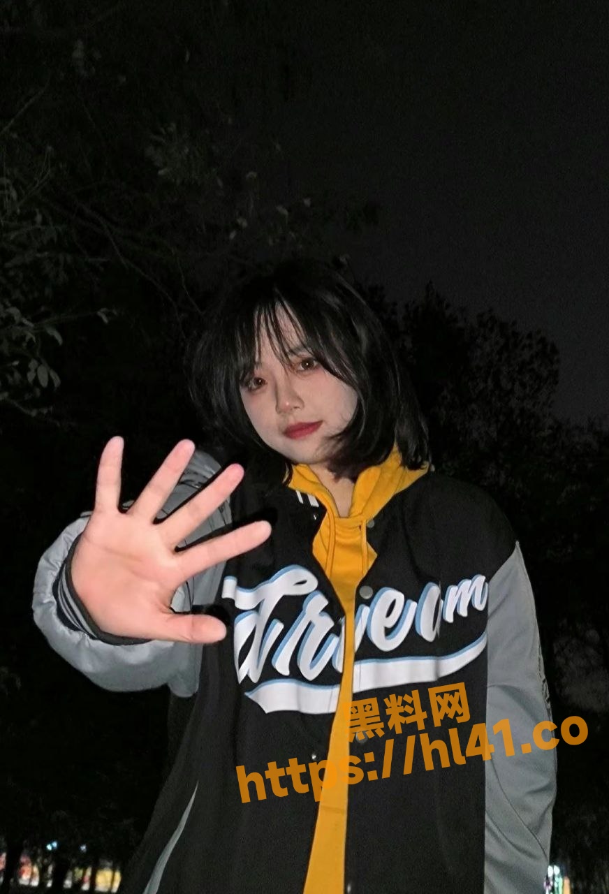 872X1280