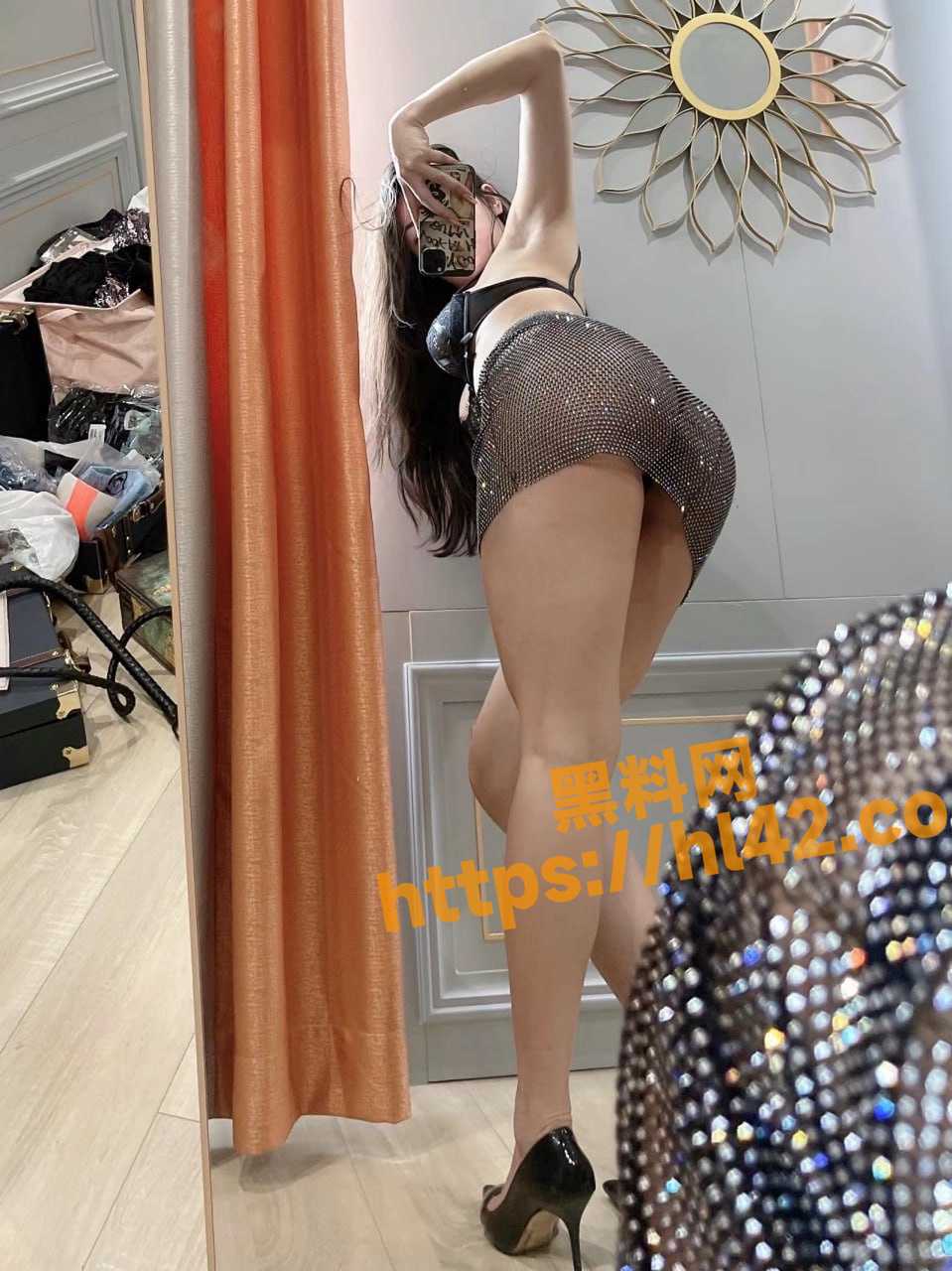 959X1280